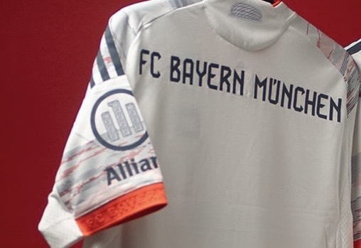 FC Bayern Munich 2025/26 Away Jersey (Player Version)